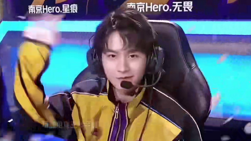 终于在一线 终于在一线