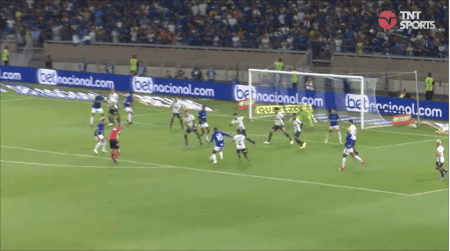 在比赛期间 在比赛期间