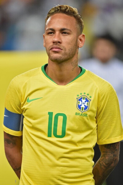 更加精彩纷 更加精彩纷